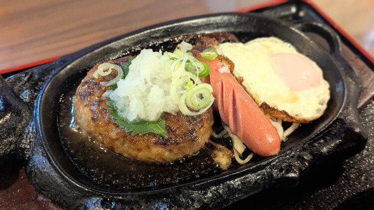 ドライブイン遊歩ハンバーグ定食